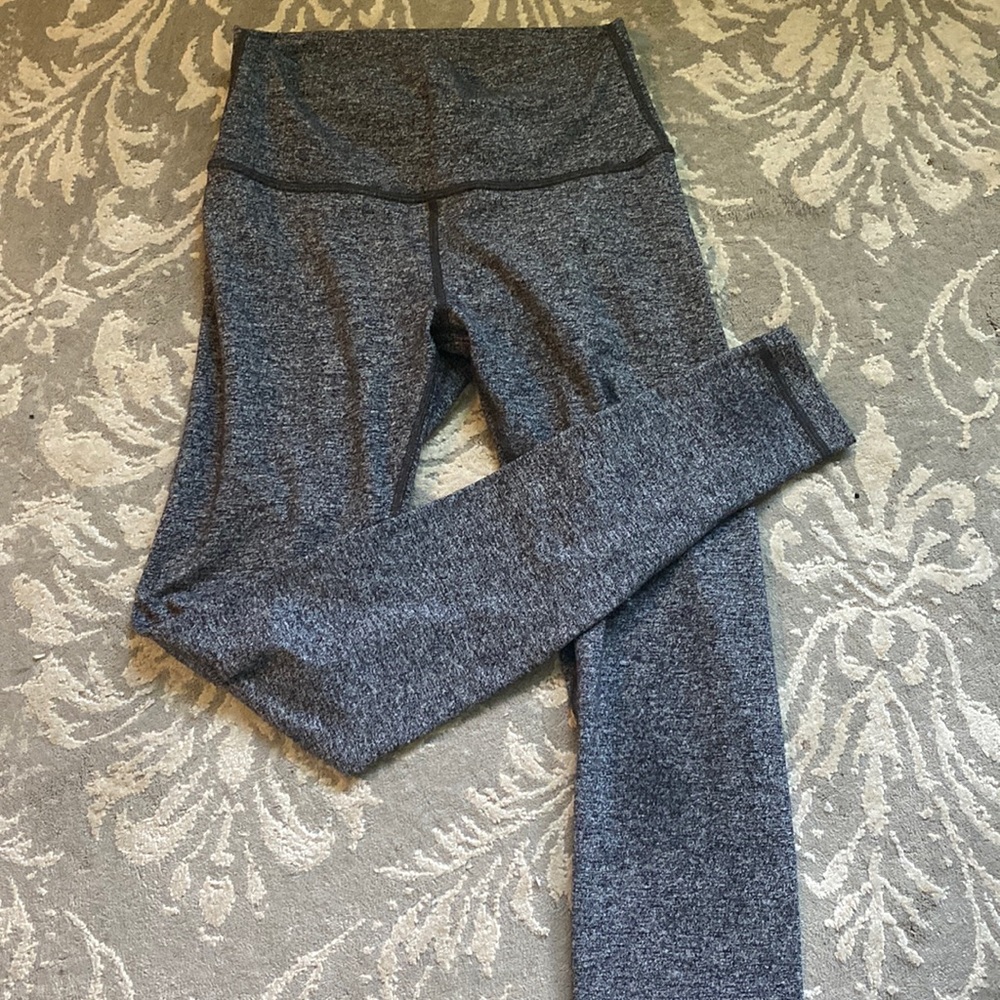 LULULEMON LEGGINGS PERFECT CONDITION